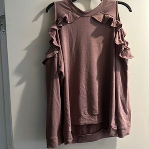 Long sleeve cold shoulder shirt